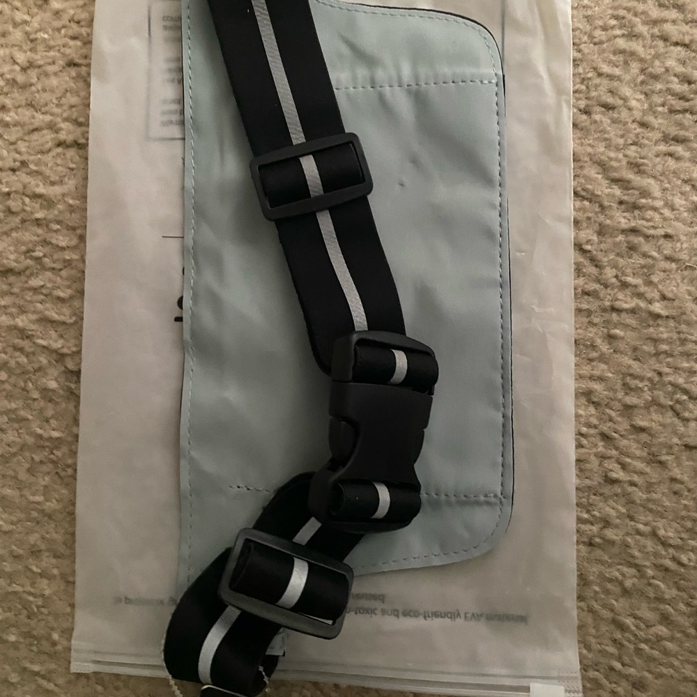 Fitter's Niche UltraSlim Fanny Waist Pack – Water Resistant Bag